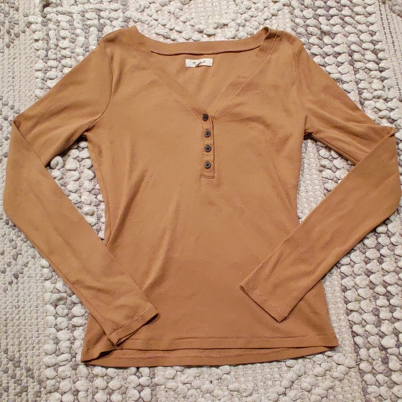 Madewell Fine Ribbed Long Sleeve Henley Tee Medium in Toffee - Picture 2 of 7